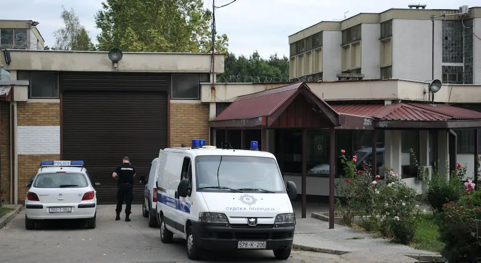 Малић након инфаркта враћен у КПЗ, супруга тврди да нема адекватно лијечење