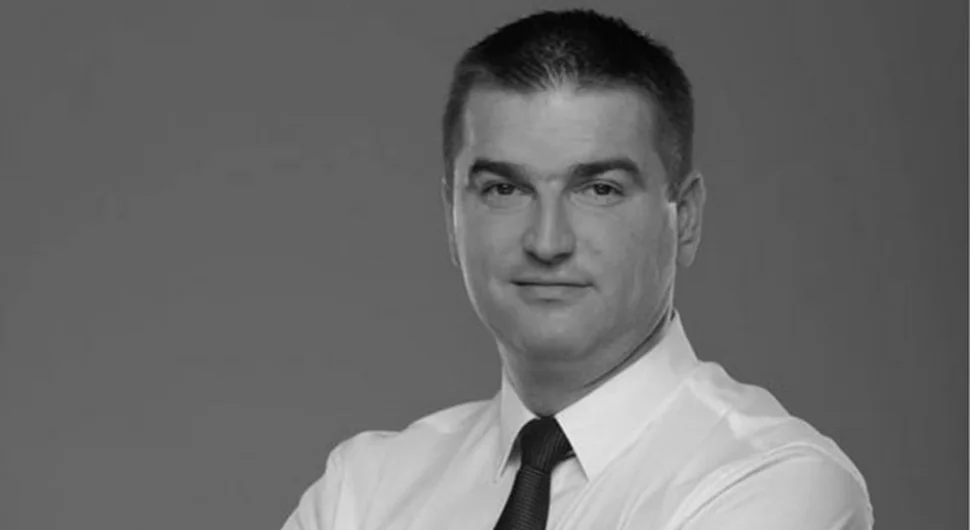Данас сахрана Срђана Тодоровића, његове супруге и кћерке: Дан жалости у Добоју