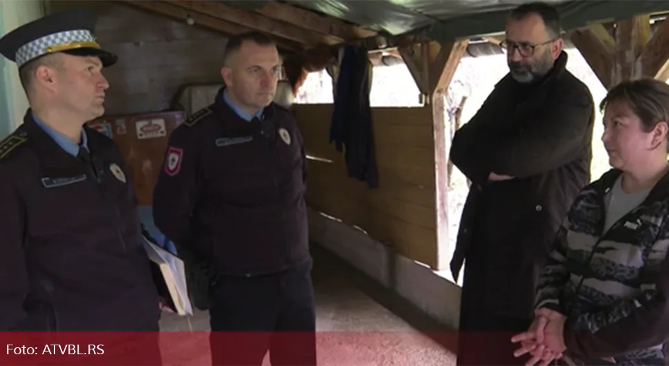 Бањалучки полицајци помогли породици Божић: 'Нисмо оклијевали кад смо чули за ситуацију'