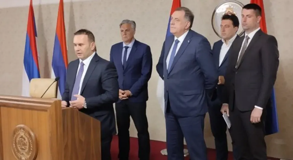Ћосић о провокацији: Неприхватљиво и недопустиво