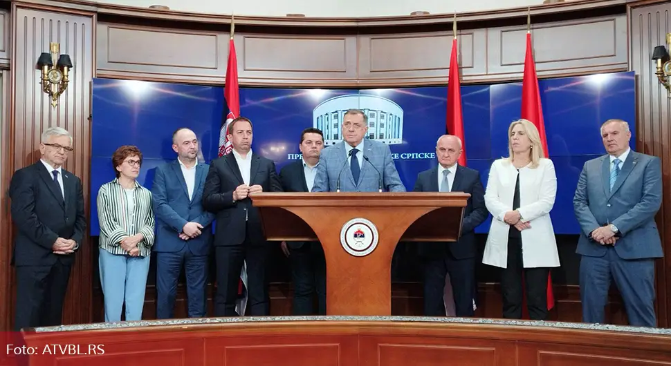 Додик: Шмит води БиХ у распад, укидамо Закон о финансирању политичких партија