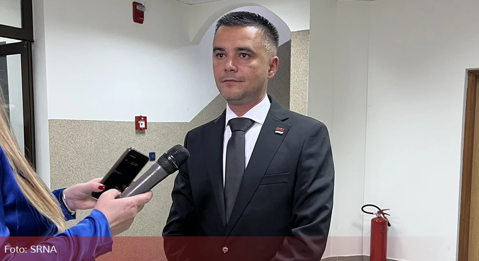 Савковић: Данас донесена најнакараднија судска одлука