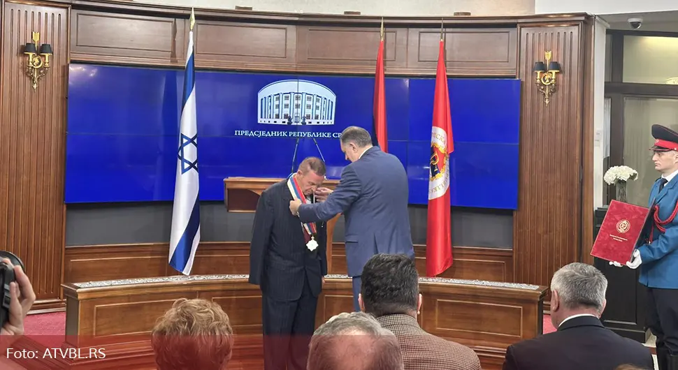 Предсједник Српске уручио одликовање Левију: Сада имам двије државе