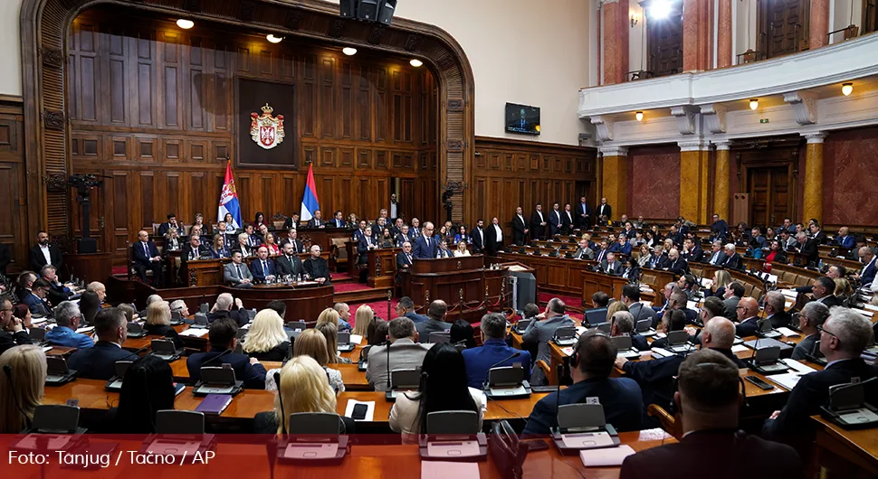 Србија добила нову Владу: Ово је списак министара