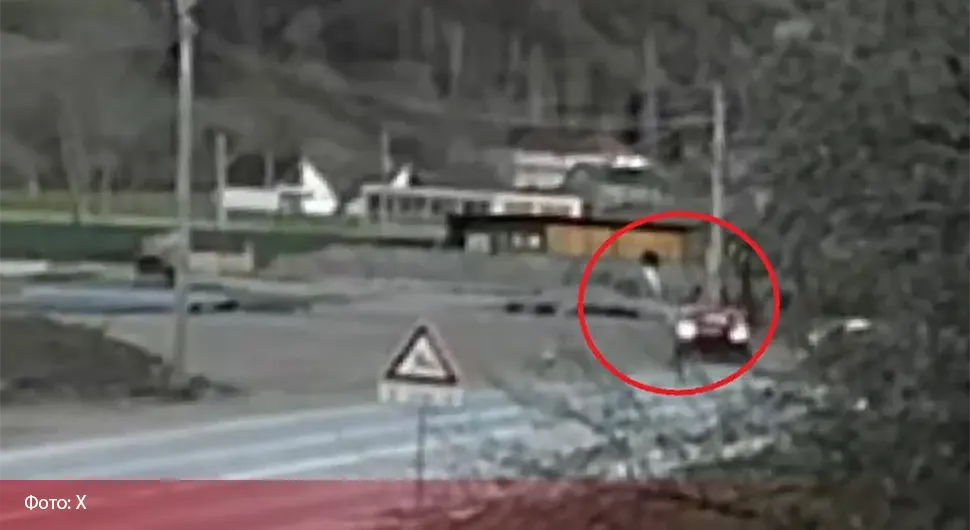 Возач службеног аута странке Усамеа Зукорлића бахато претицао па тешко повриједио младог фудбалера