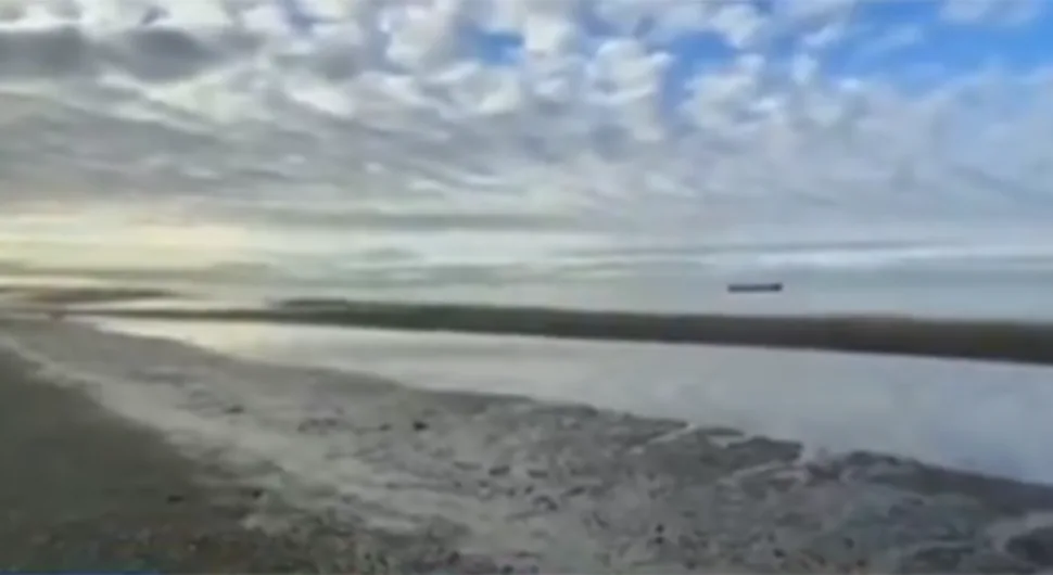Море се повукло пред долазак цунамија: Очекују таласе до три метра
