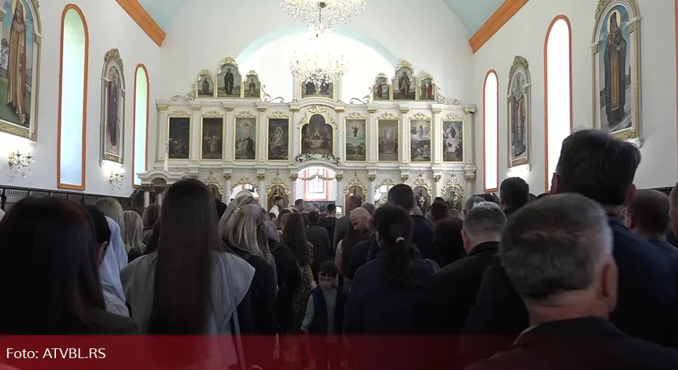 Oсвештан новоизграђени парохијски центар цркве Свете Тројице