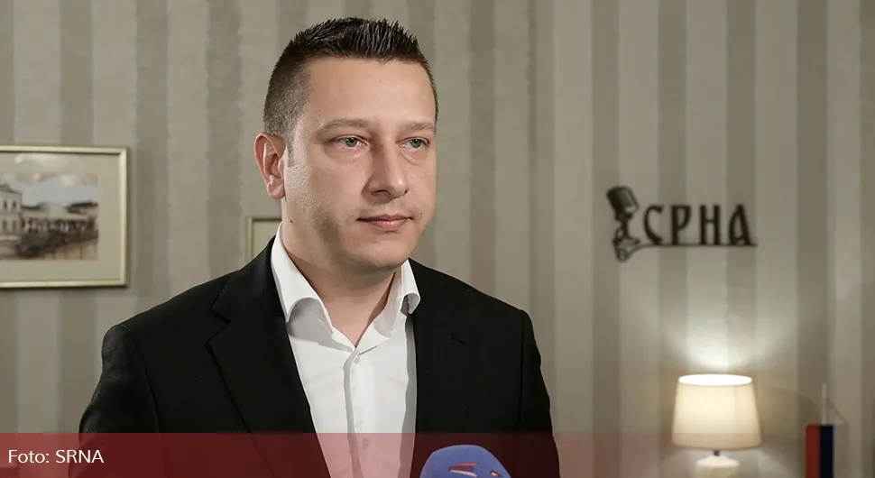 Гогановић одговорио Хелезу: Предсједник Додик нема потребе да се састаје са тобом