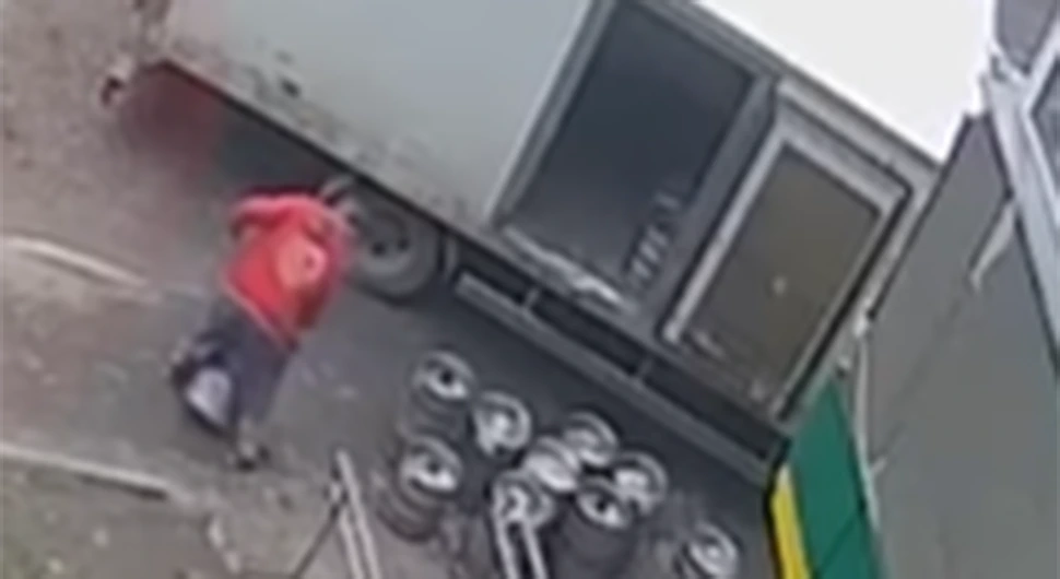 Полиција на ногама због крађе бурета пива: Лопов снимљен на дјелу