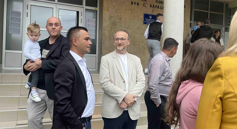 'Са гранта начелника општине биће плаћене све матурске прославе основаца и средњошколаца'