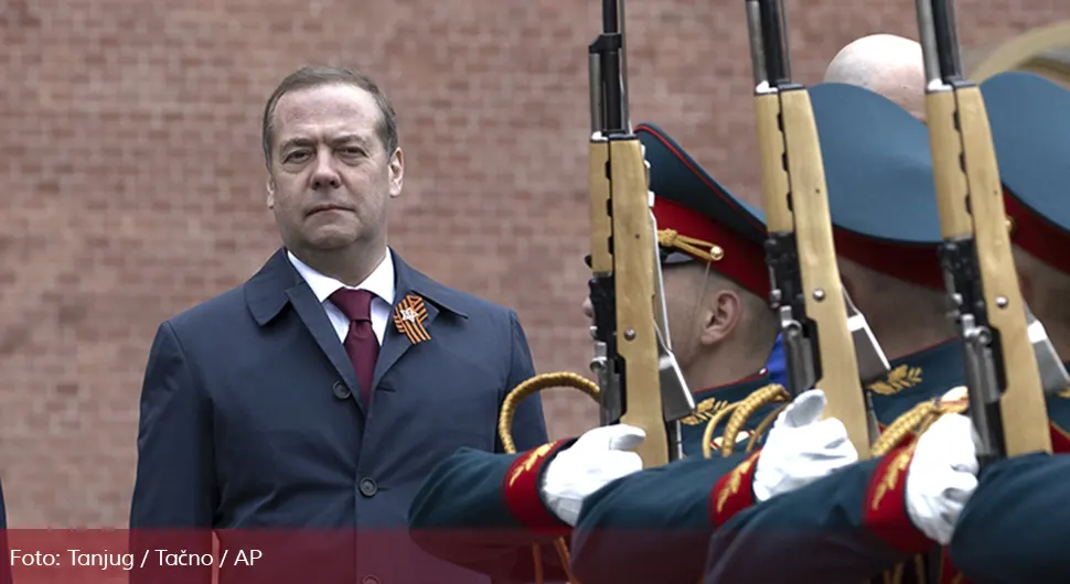 Медведев: Потребан мир, а не примирје