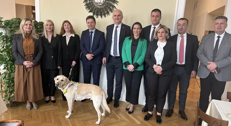 Опозиција из Српске ''воли'' да се састане са британским амбасадором макар и у Словенији