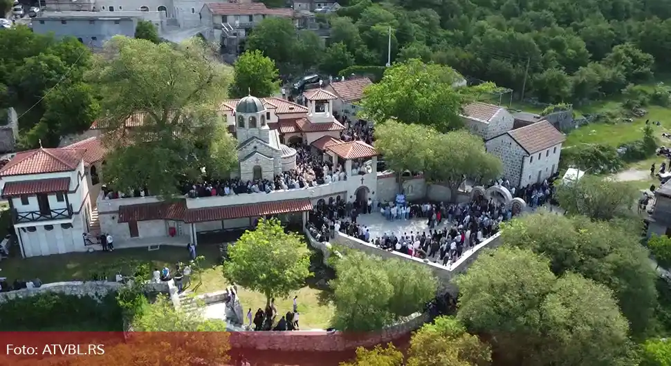 ''Молитва нам је дала снагу'': Мркоњићи и Свети Василије окупили велики број вјерника