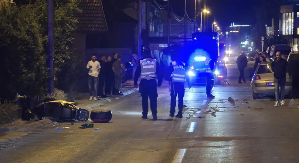 Дјечак (14) се мотором ''закуцао'' у аутомобил: Љекари се боре да му спасу ногу!