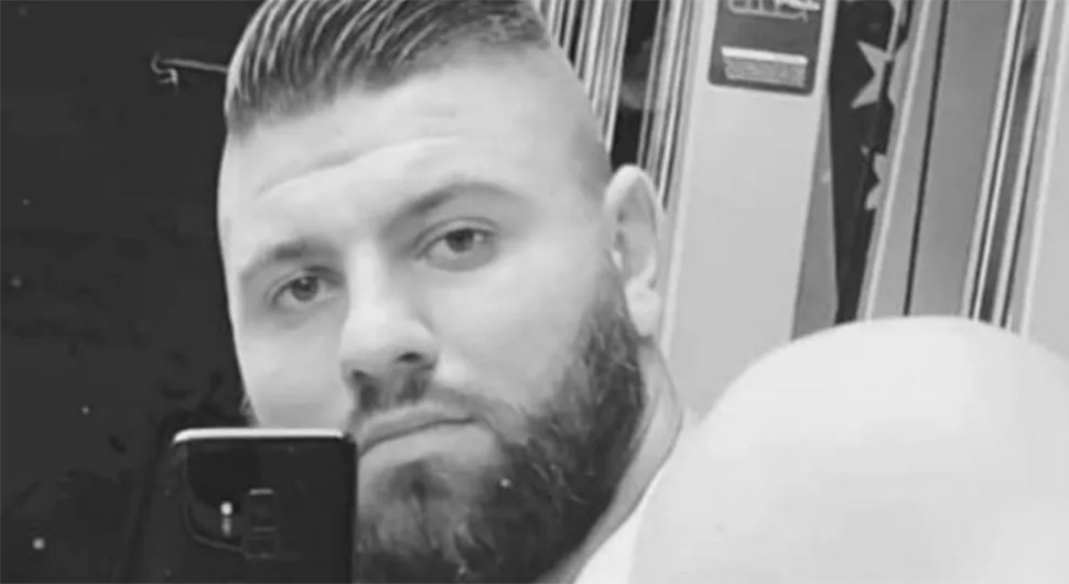 Масовна туча на сахрани Бењамина Спаховића - ВИДЕО