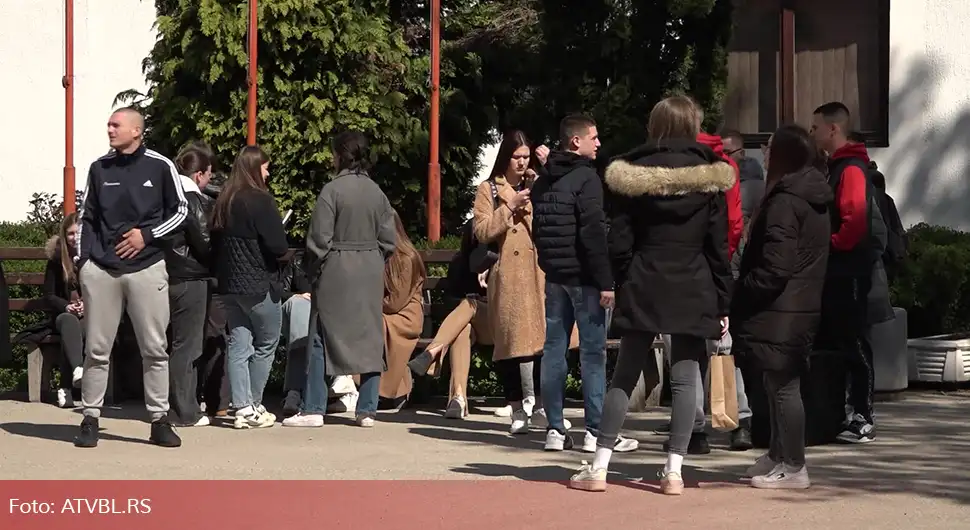 Студенти бирају смјер саобраћајнице