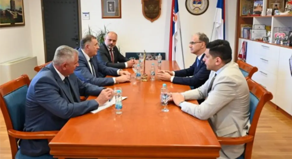 Састанак предсједника Српске и премијера Србије у Вишеграду