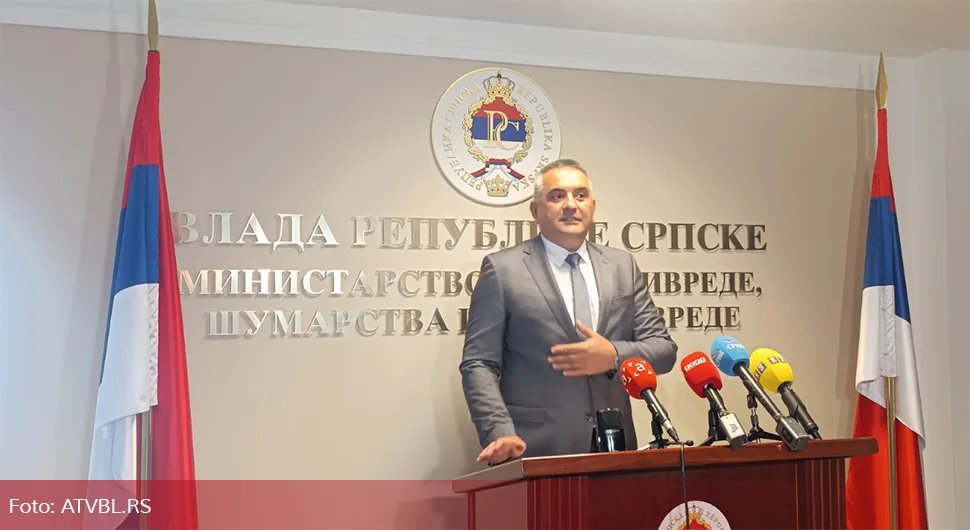 Минић: Упаљени сви црвени аларми!