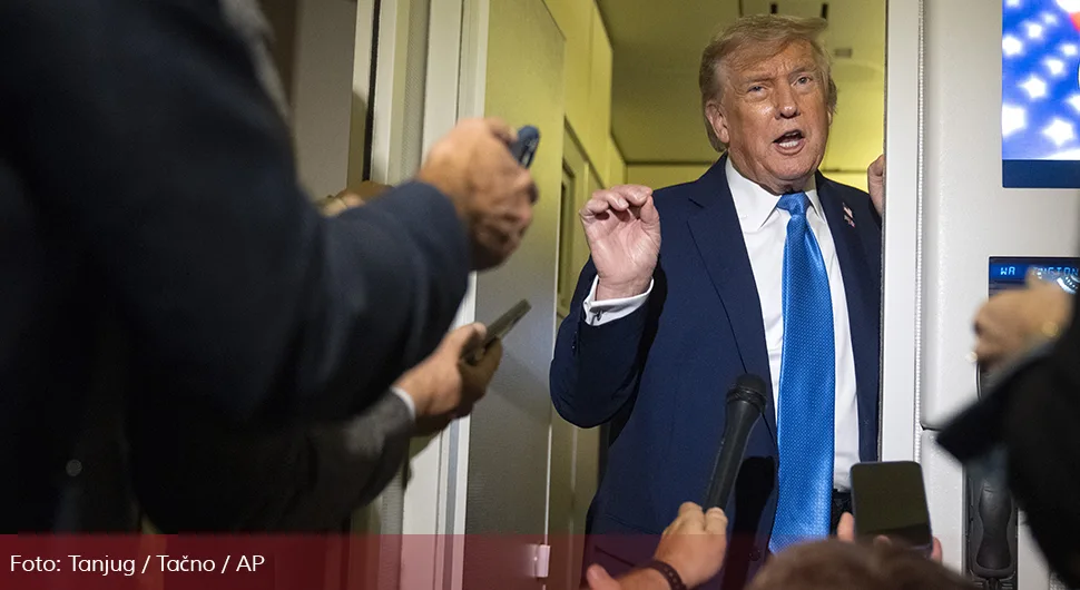 Огласио се Трамп: 'Бургијајте, драги моји, бургијајте!'