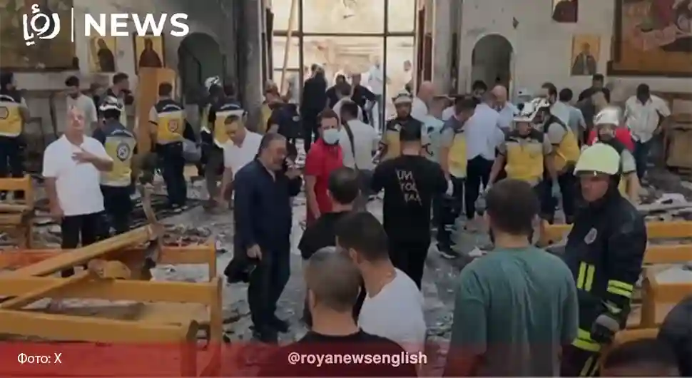 Бомбаш самоубица се разнио у цркви, десетине мртвих