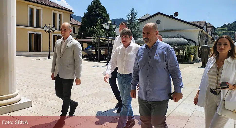 Благојевић стигао у Вишеград, састанак са начелником општине