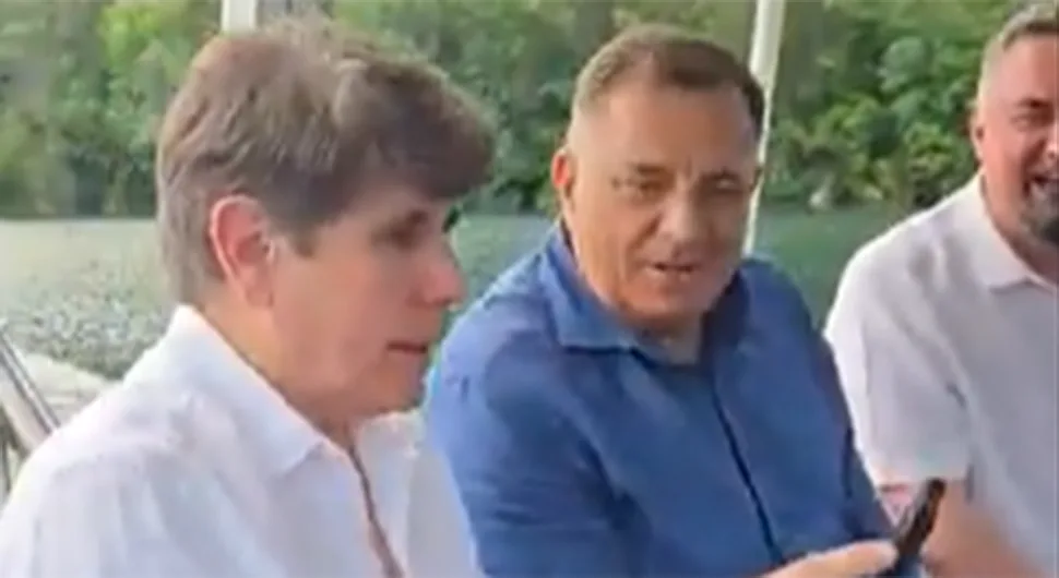 Додик и Благојевић запјевали 'Тамо далеко'