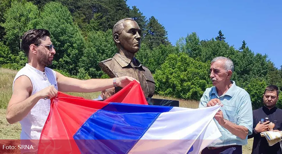 Откривена спомен-биста команданту Перици Марковићу
