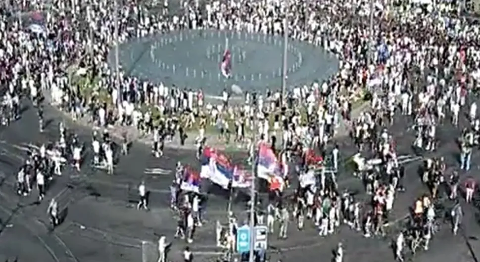 Процјена МУП-а: Колико је људи дошло на протест на Славији