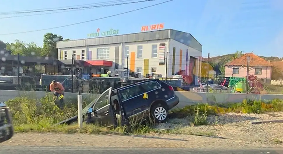 Судар два возила, пет повријеђених превезено у УКЦ