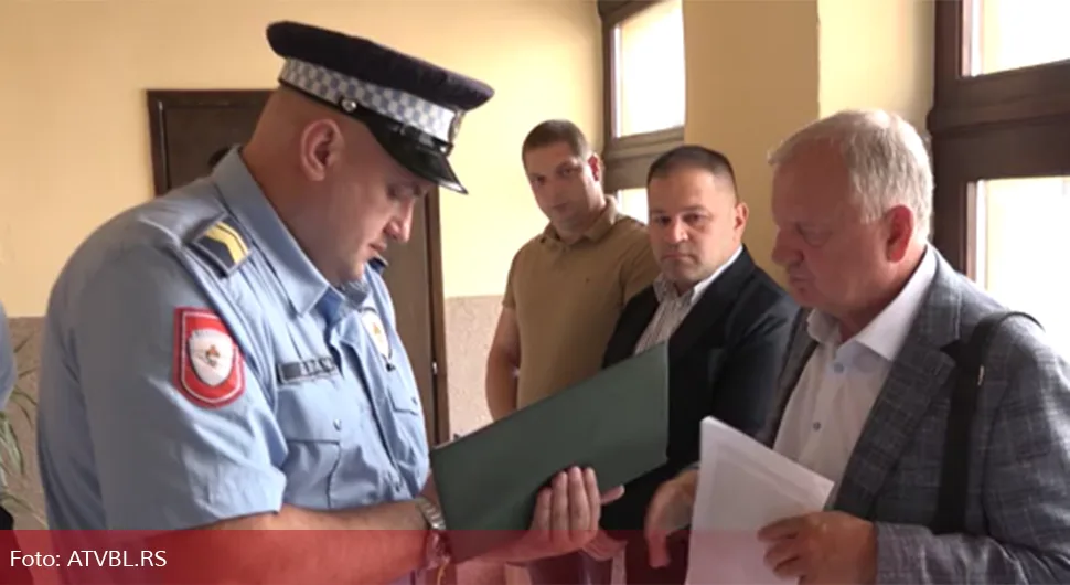 Наставак саге у Теслићу: Шкребић и Јотановић затекли закључане канцеларије