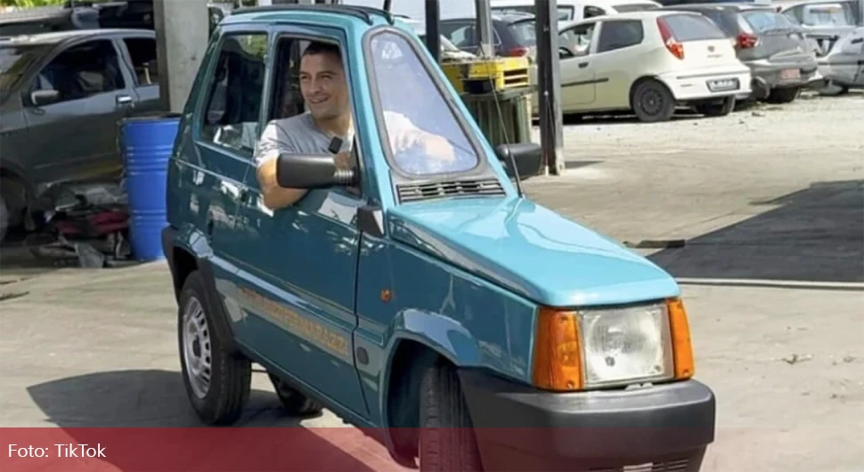 Као из цртаног филма: Фиат Панда широка само 50 cm