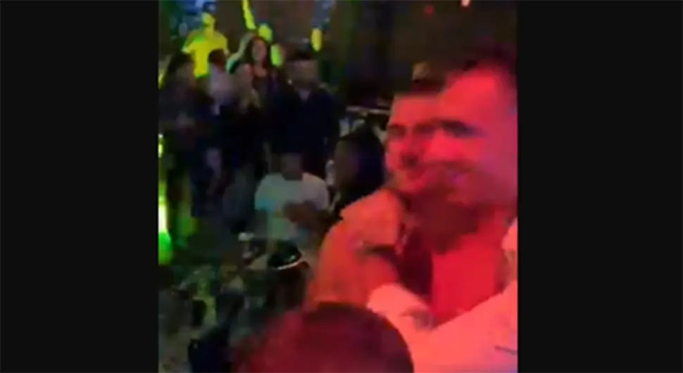 Стари снимак поново запалио мреже: Никола Јокић скинуо мајицу и уз ''Златиборске зоре'' заплесао са друштвом