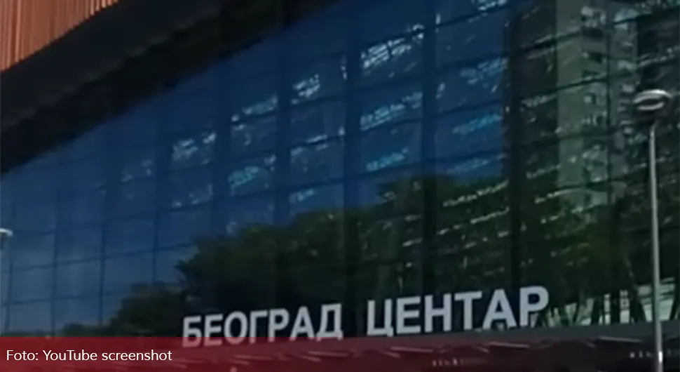 Министар се огласио након навода да пуцају носећи стубови на станици у Београду