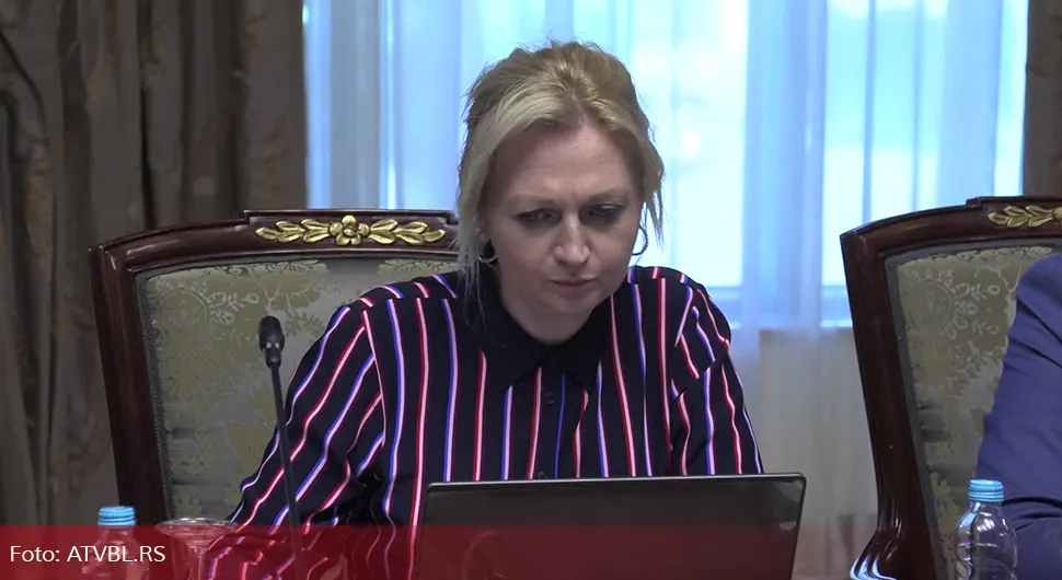 Чабрићева: Вратити се здравој комуникацији са дјецом