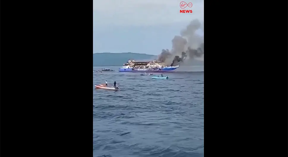 Путници скакали у море бјежећи од пожара, петоро погинулих