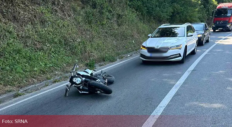 Изгубио контролу па пао са мотора, хитно превезен у болницу