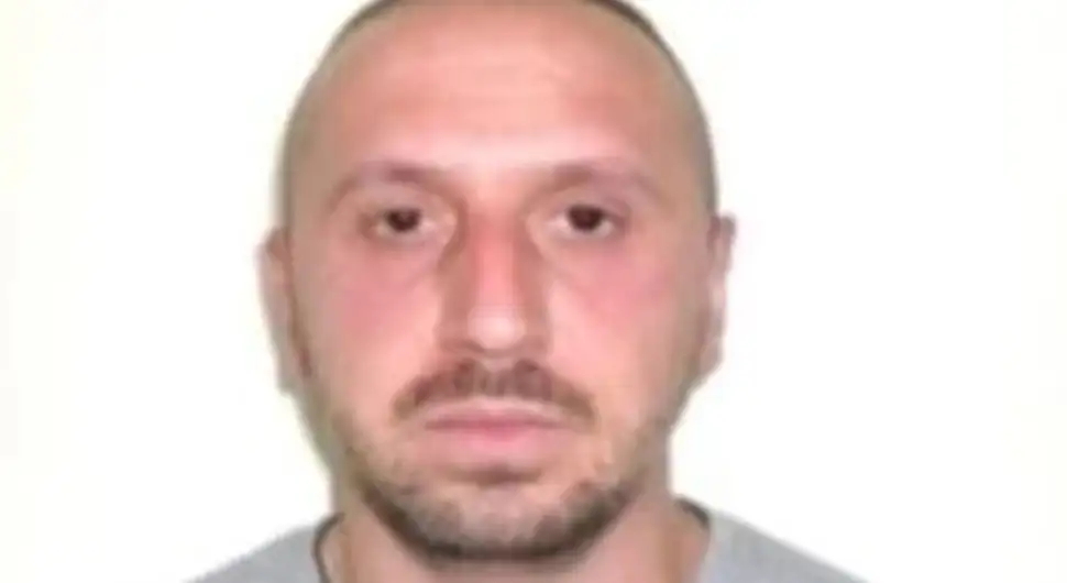 Опасан убица Ђорђе Радомировић побјегао из затвора: Полиција објавила слике