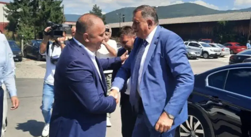 Додик у Рогатици: Подршка у реализацији пројеката