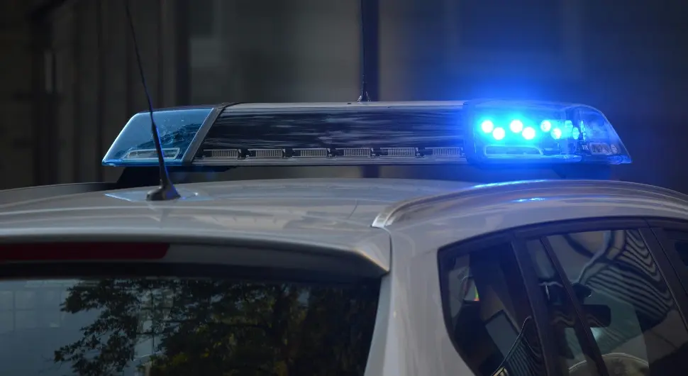 Policija