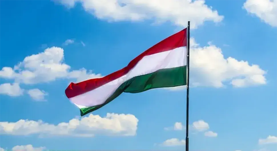 Mađarska zastava