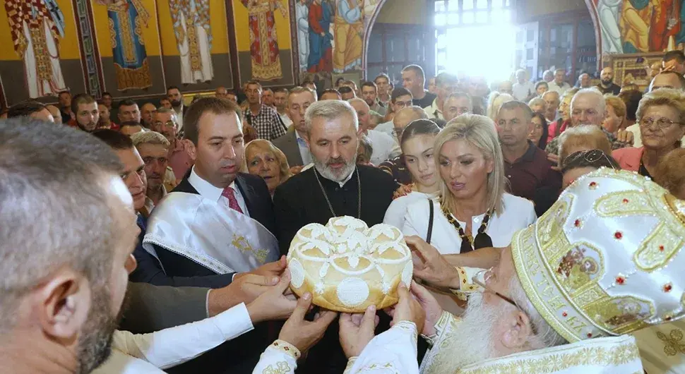 Селак кум славе Храма Светог Преображења Господњег у Пофалићима