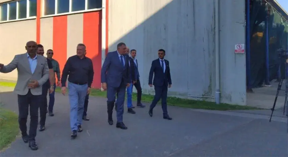 Додик посјетио компанију Агрофлор у Козарској Дубици