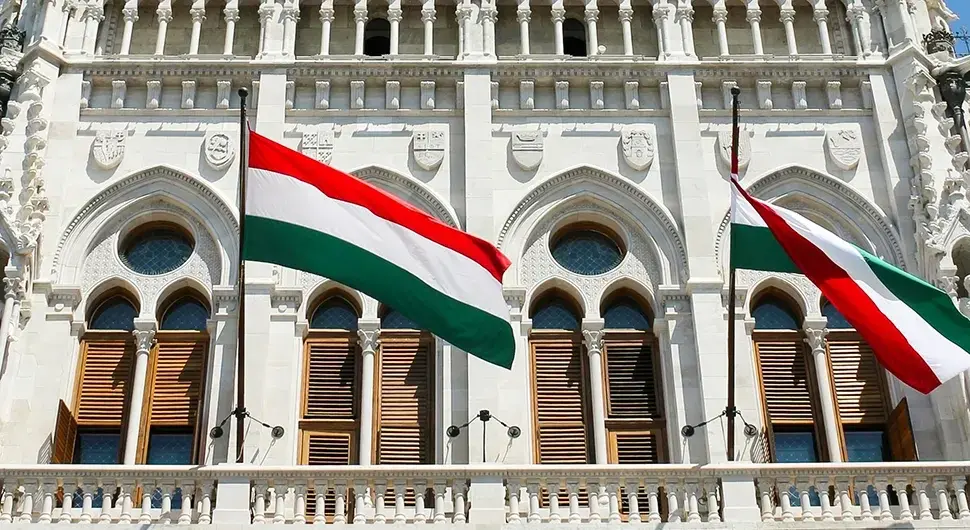 Мађарска неће подржати војну операцију ЕУ у Украјини