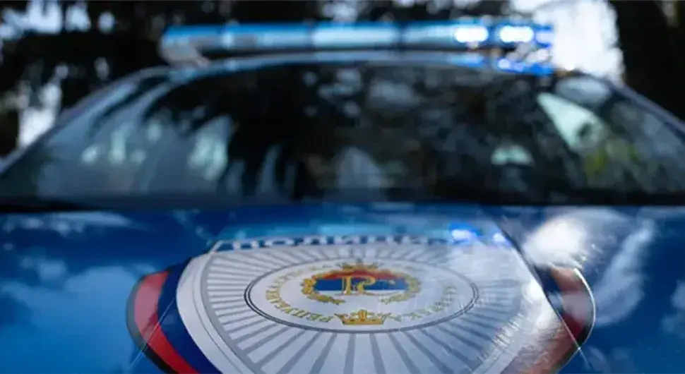 Туча у кафићу на Лаушу, тројица мушкараца завршила на УКЦ