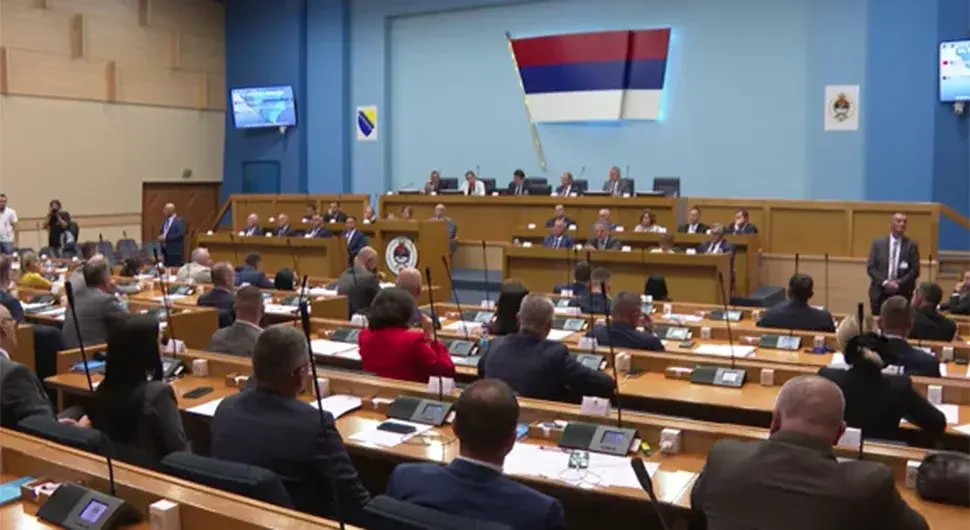 Прочитајте закључке који су пред посланицима поводом одлуке ЦИК-а
