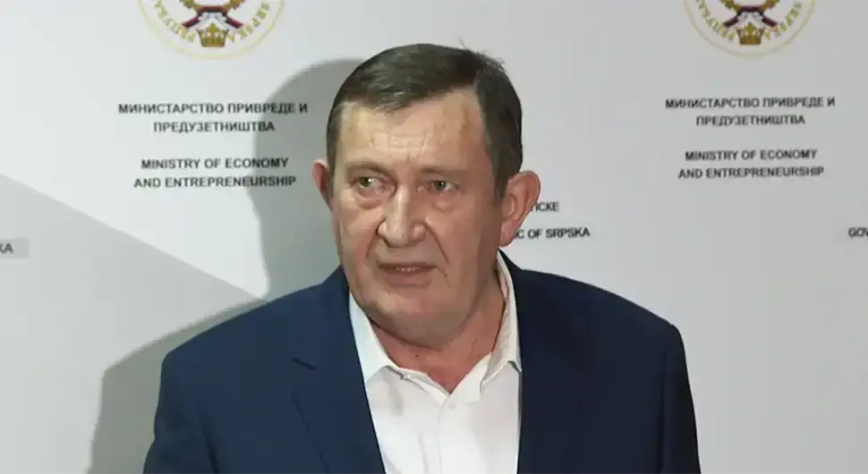 Војин Митровић министар