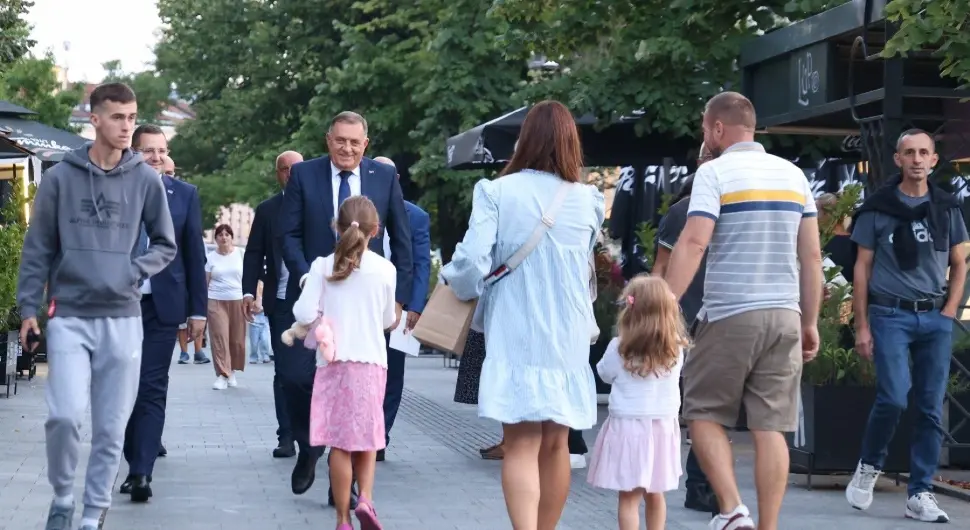 Додик: Када народ вјерује, нема те силе која га може сломити