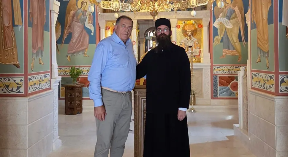 Предсједник Српске посјетио манастир Рмањ у Мартин Броду