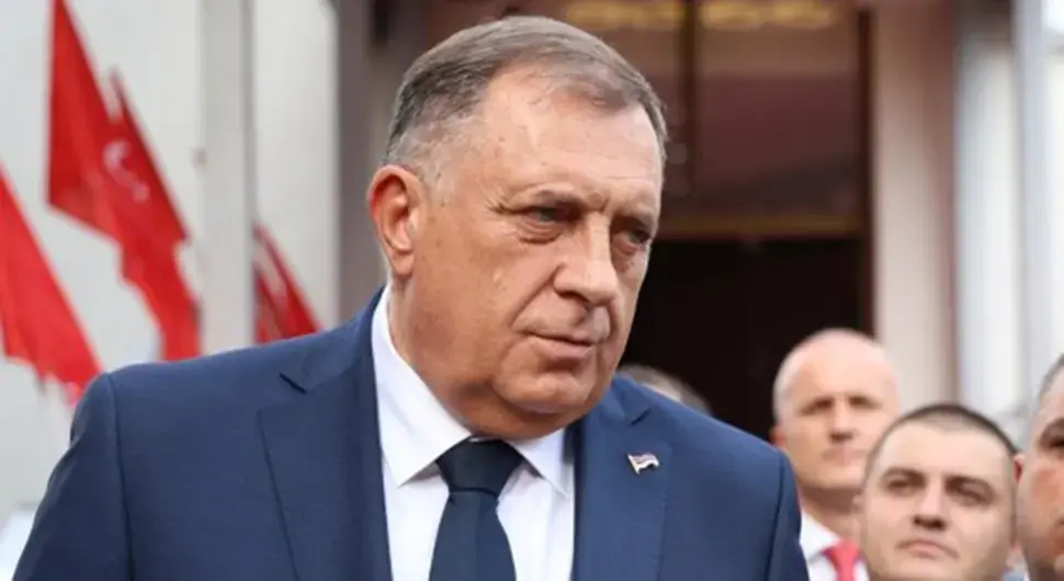 Додик: СНСД остаје компактна и јединствена политичка партија