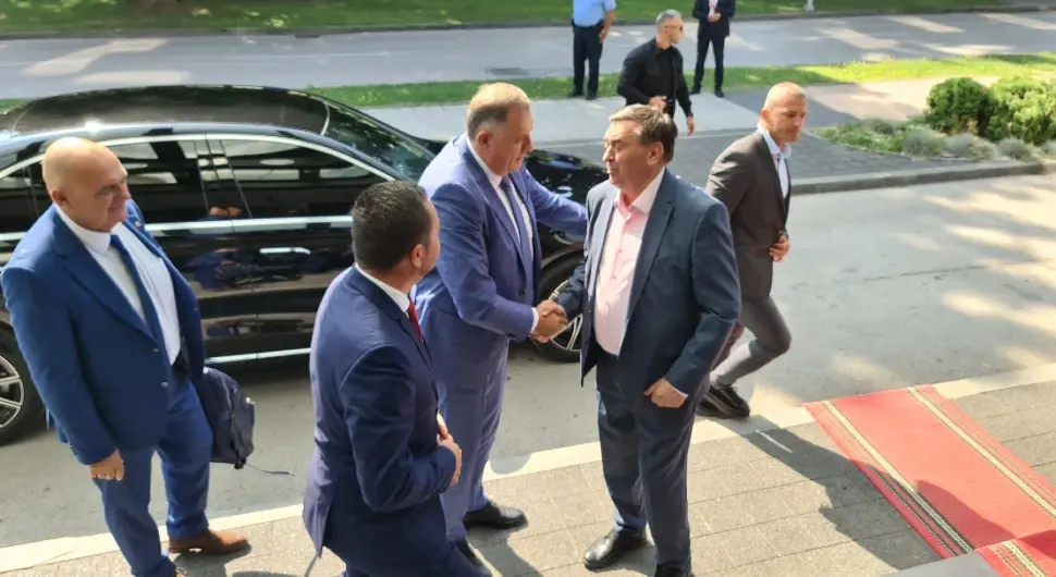 Предсједник Додик стигао у Добој поводом славе града